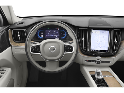 2023 Volvo XC60 Recharge Plug-In Hybrid T8 Core Bright Theme