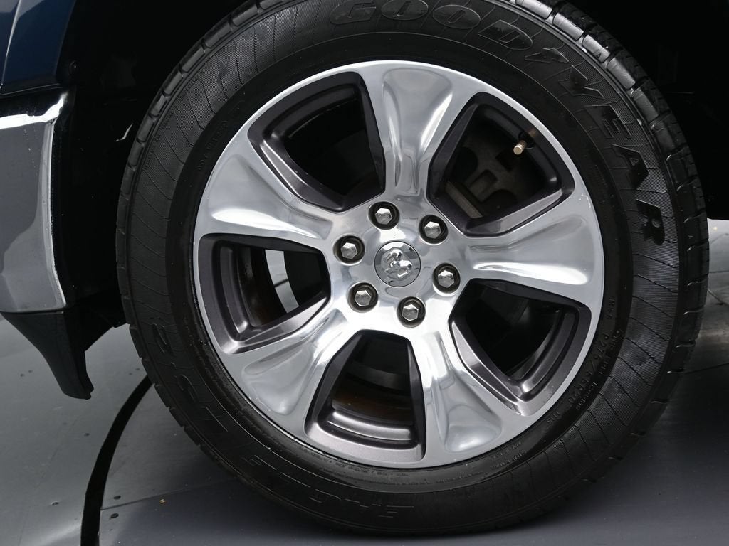2022 RAM 1500 Laramie Crew Cab 4x2 5'7" Box