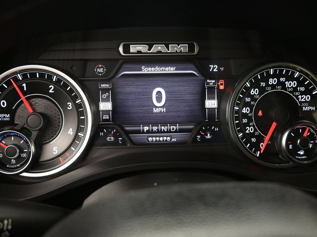 2022 RAM 1500 Laramie Crew Cab 4x2 5'7" Box
