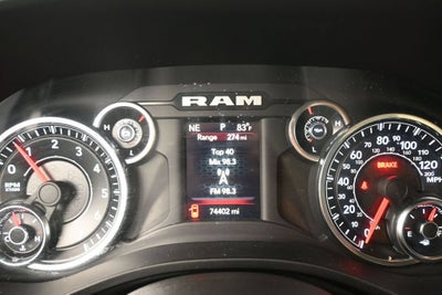 2022 RAM 1500 Big Horn Quad Cab 4x4 6'4" Box