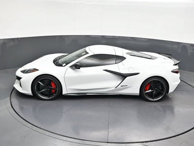 2025 Chevrolet Corvette E-Ray 1LZ