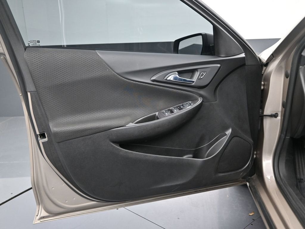 2022 Chevrolet Malibu LS