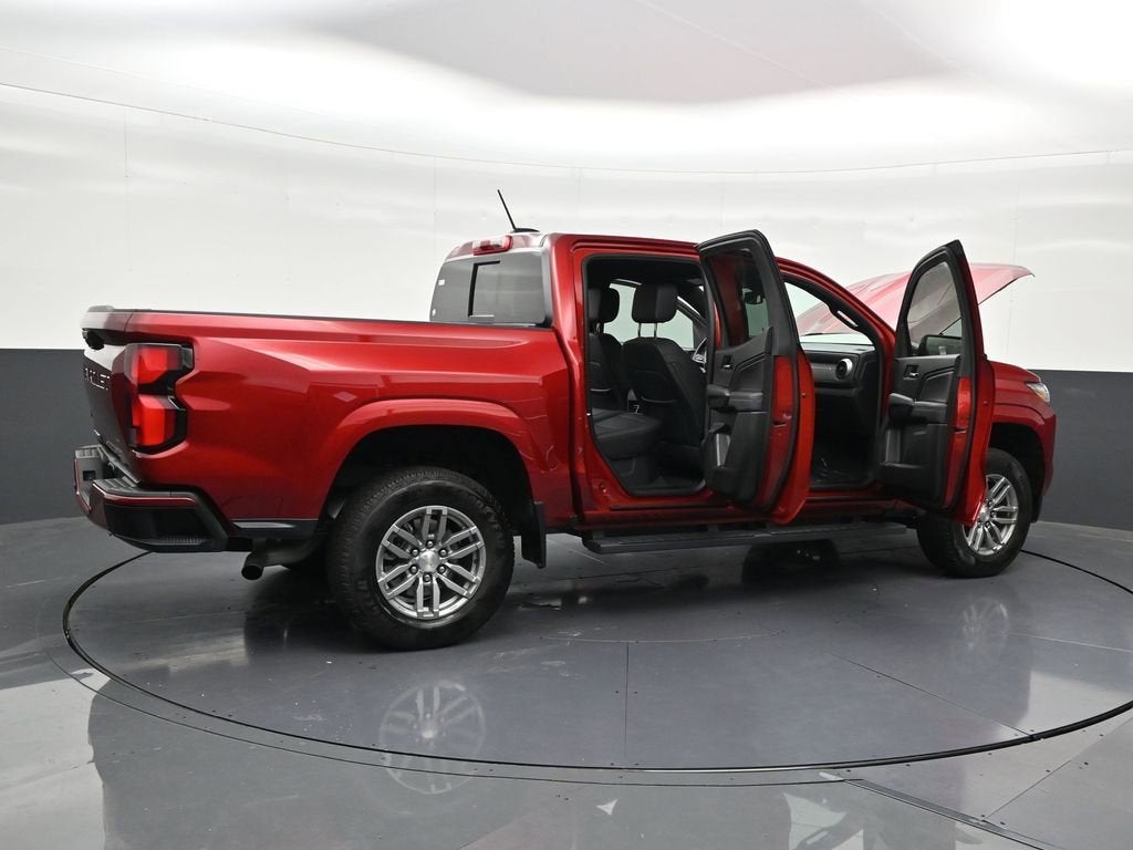 2025 Chevrolet Colorado WT/LT