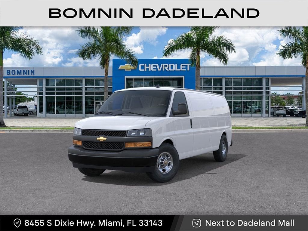 2025 Chevrolet Express Cargo WT