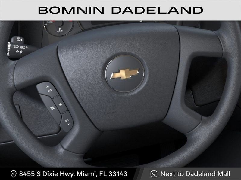 2025 Chevrolet Express Cargo WT