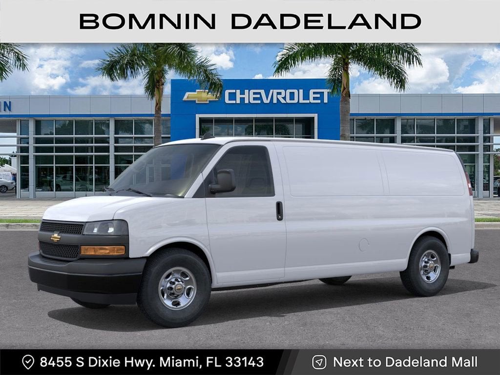 2025 Chevrolet Express Cargo WT