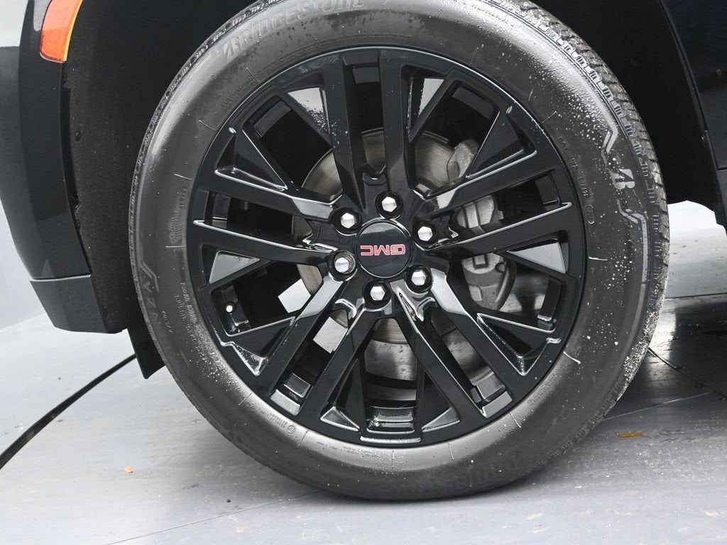 2023 GMC Yukon SLE