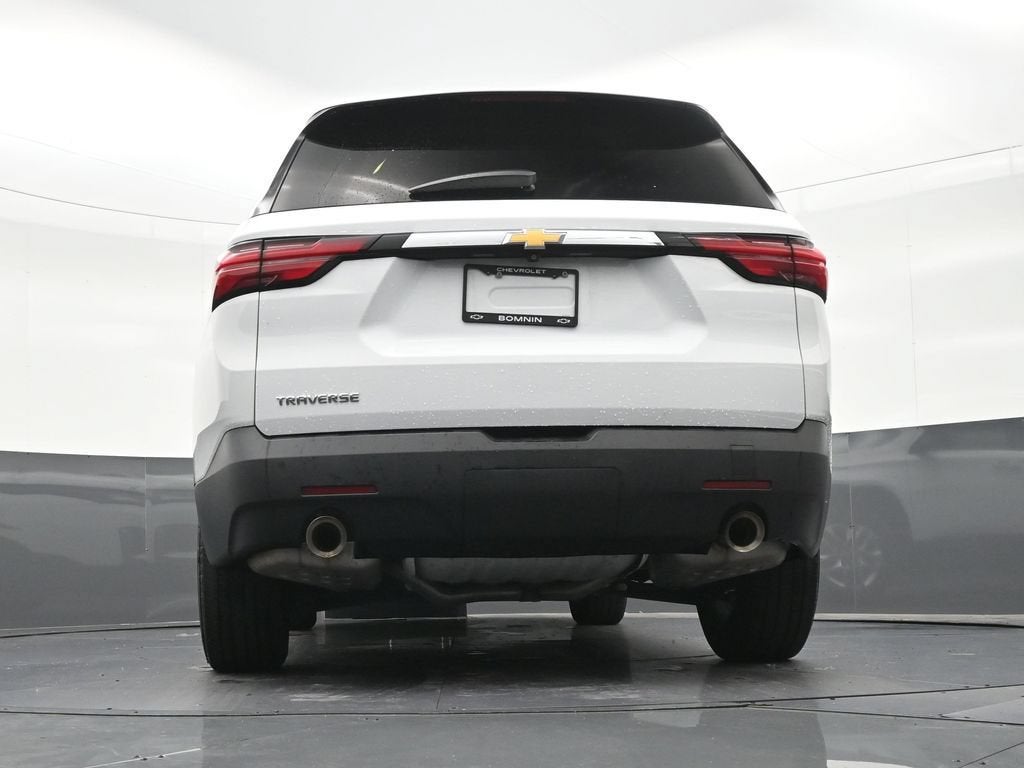 2022 Chevrolet Traverse LS