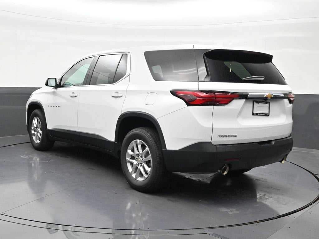 2022 Chevrolet Traverse LS