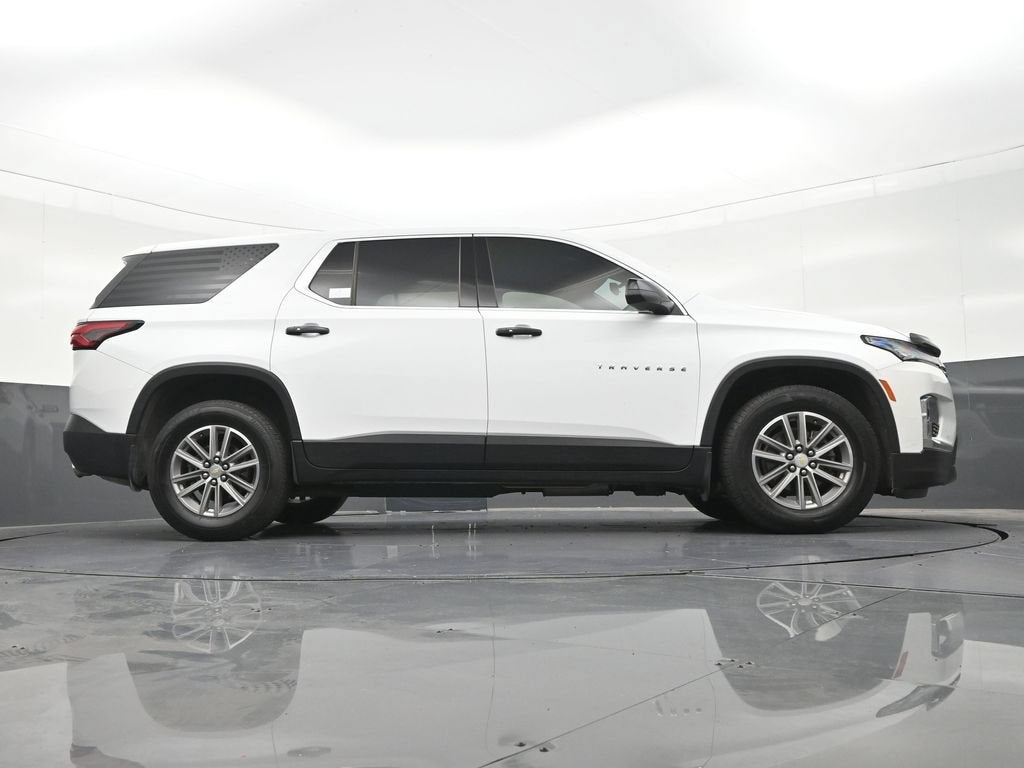 2023 Chevrolet Traverse LS