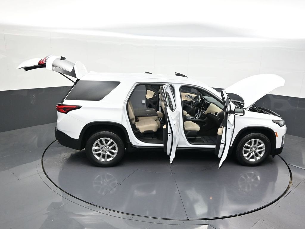 2023 Chevrolet Traverse LS