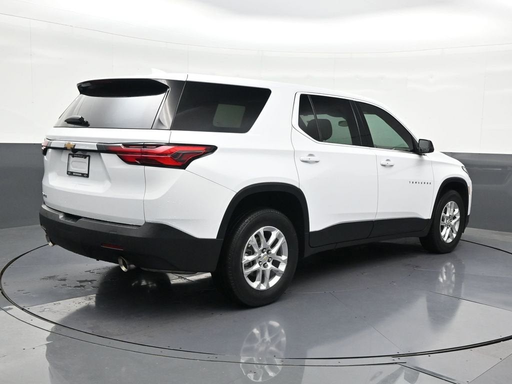 2023 Chevrolet Traverse LS