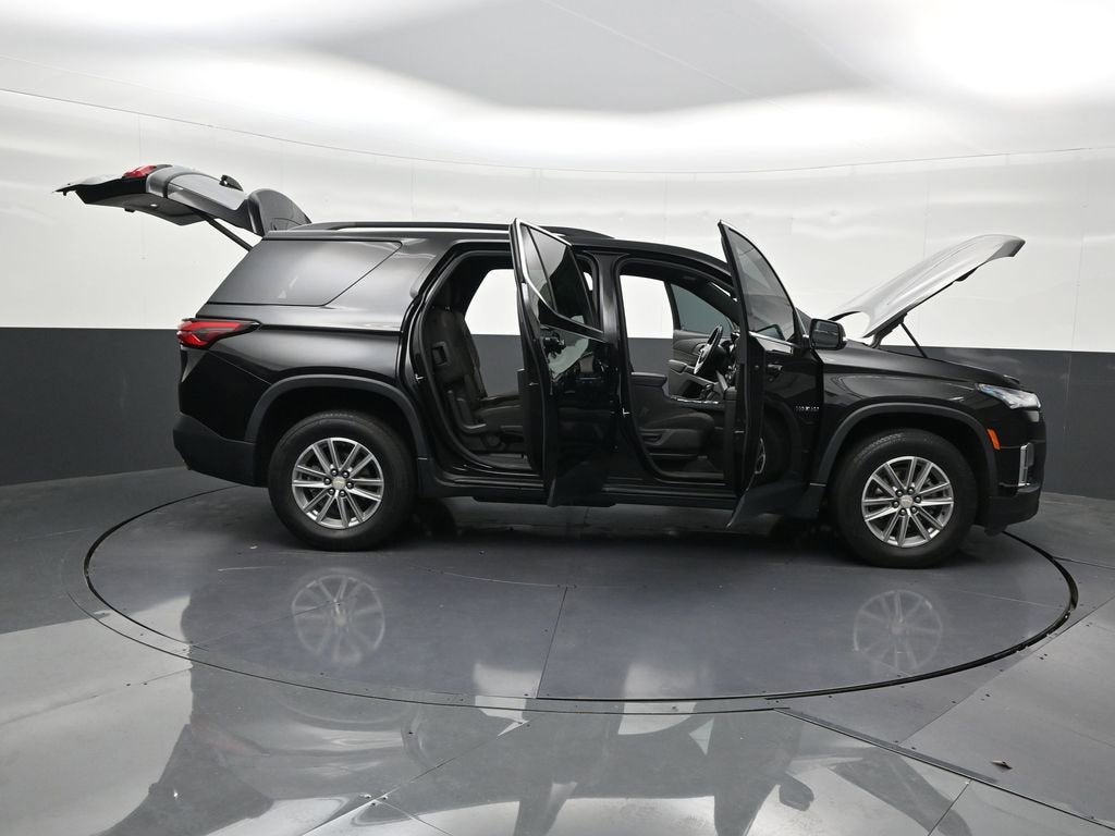 2022 Chevrolet Traverse LT Cloth
