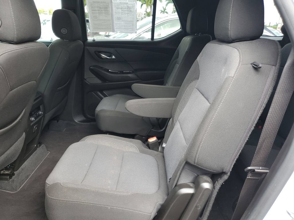 2022 Chevrolet Traverse LT Cloth