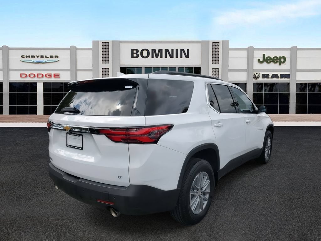 2022 Chevrolet Traverse LT Cloth