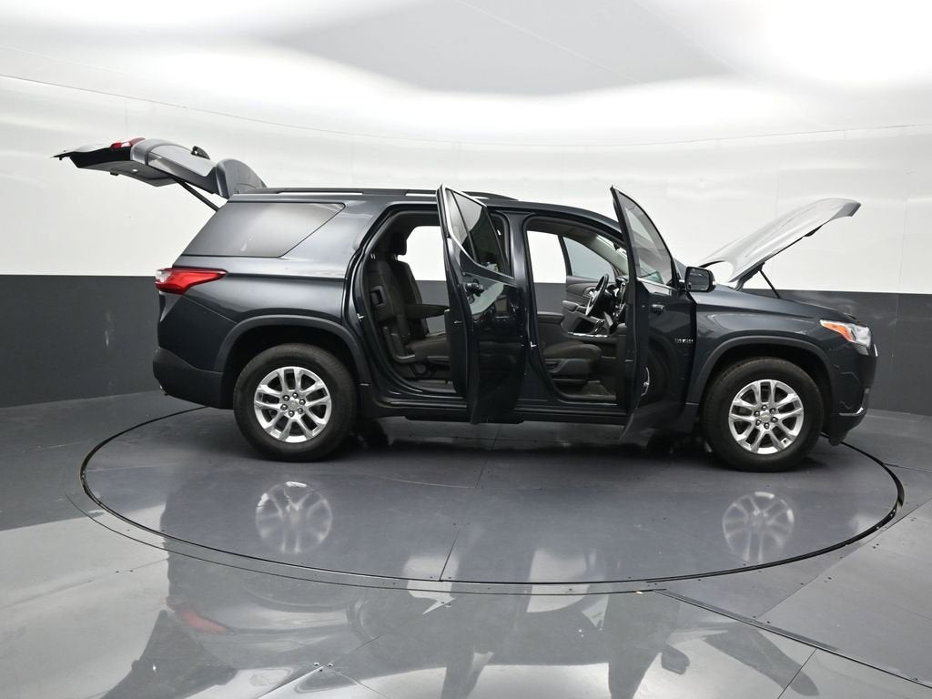 2020 Chevrolet Traverse LT Cloth