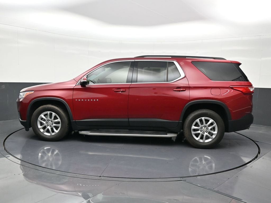2021 Chevrolet Traverse LT Cloth