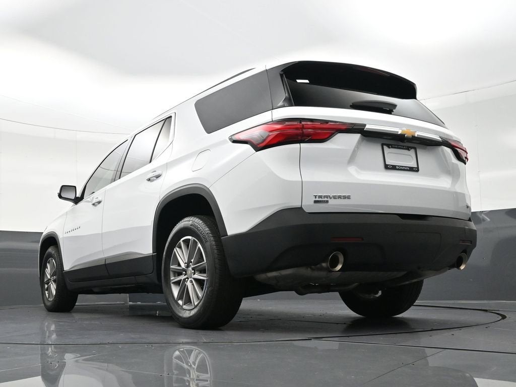 2024 Chevrolet Traverse Limited LT Cloth