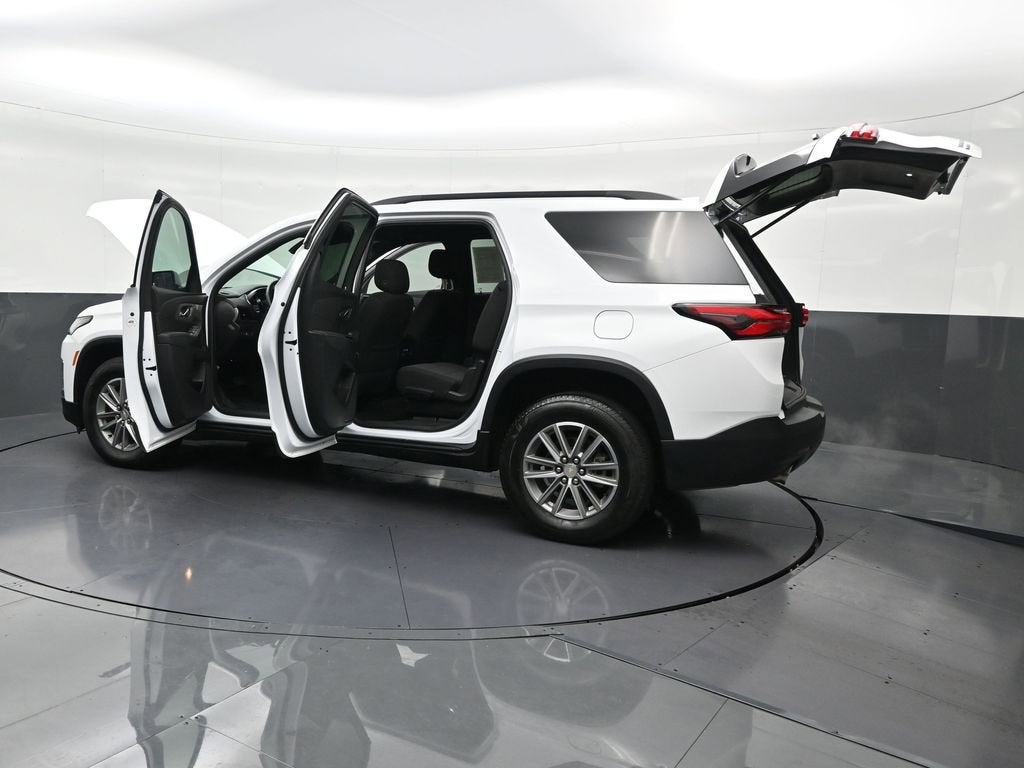 2024 Chevrolet Traverse Limited LT Cloth