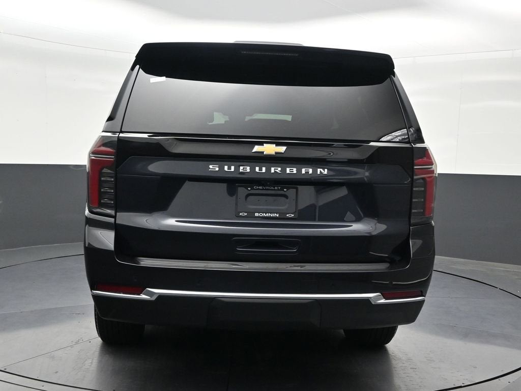 2025 Chevrolet Suburban LS