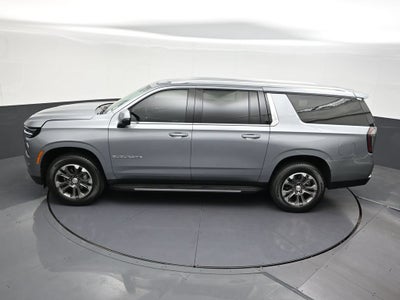 2025 Chevrolet Suburban LT