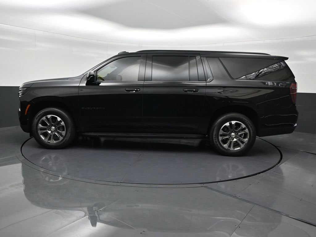 2025 Chevrolet Suburban LT