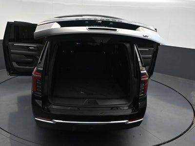 2025 Chevrolet Suburban LT