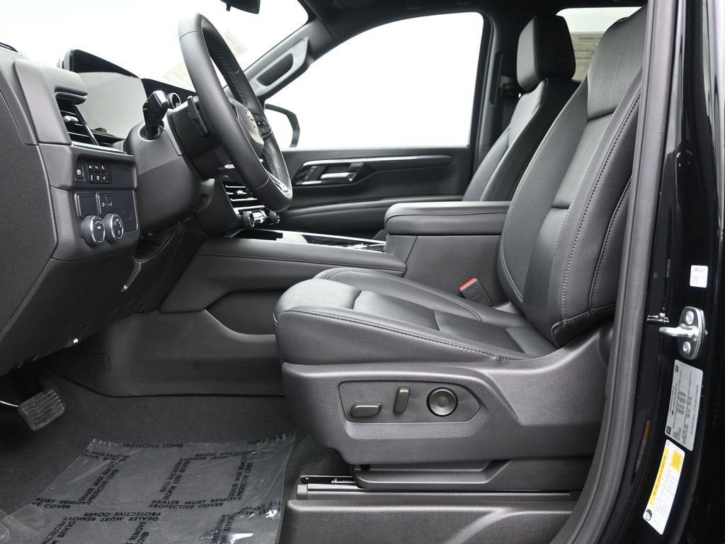 2025 Chevrolet Suburban LT