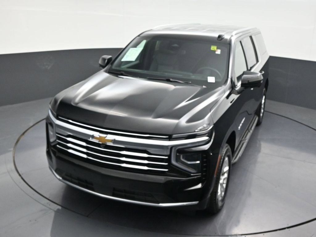 2025 Chevrolet Suburban LT