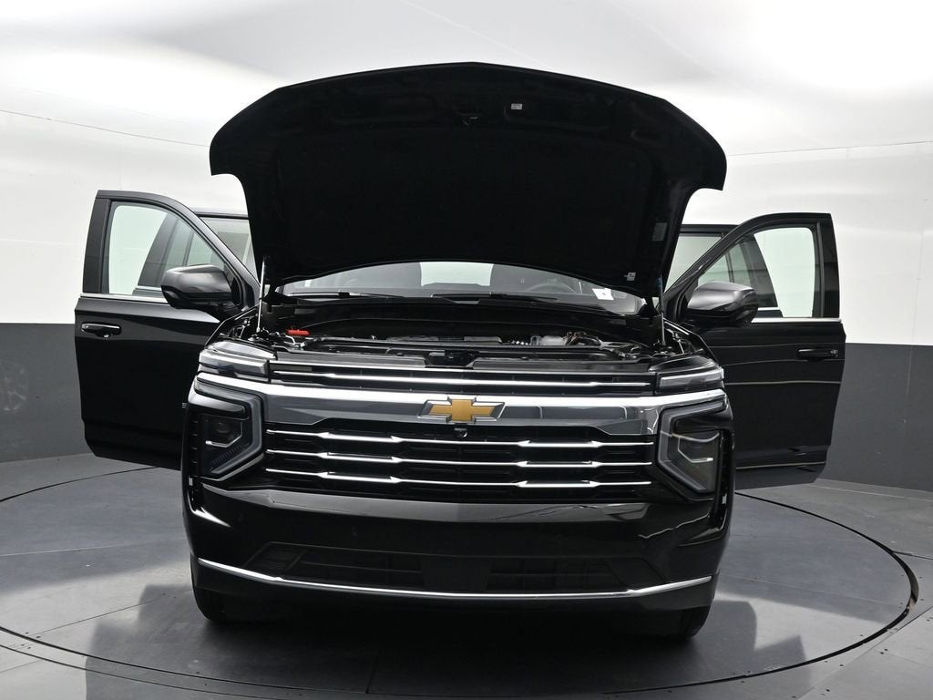 2025 Chevrolet Suburban LT