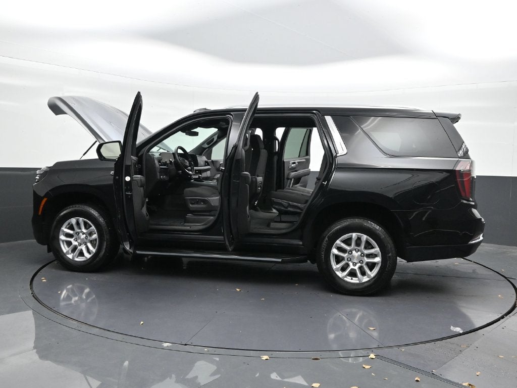 2025 Chevrolet Tahoe LS