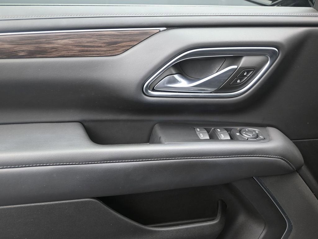 2023 Chevrolet Suburban LS