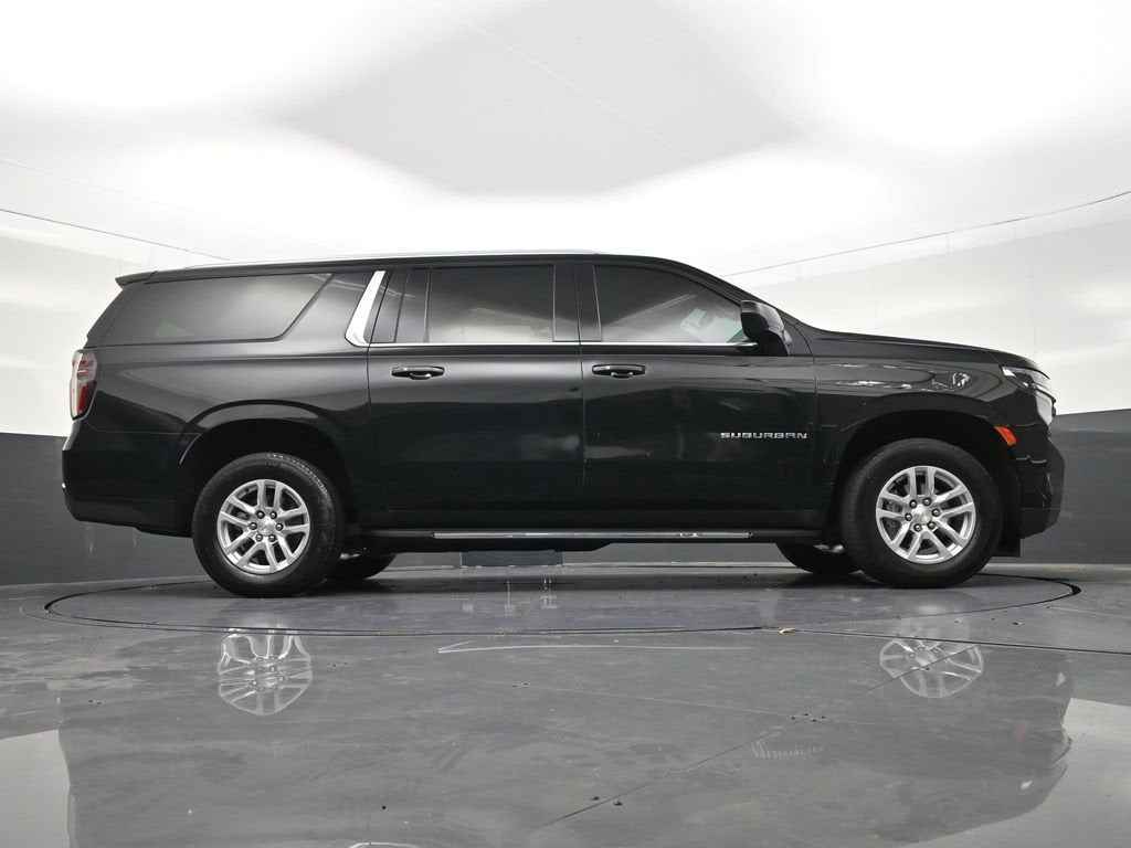 2023 Chevrolet Suburban LS