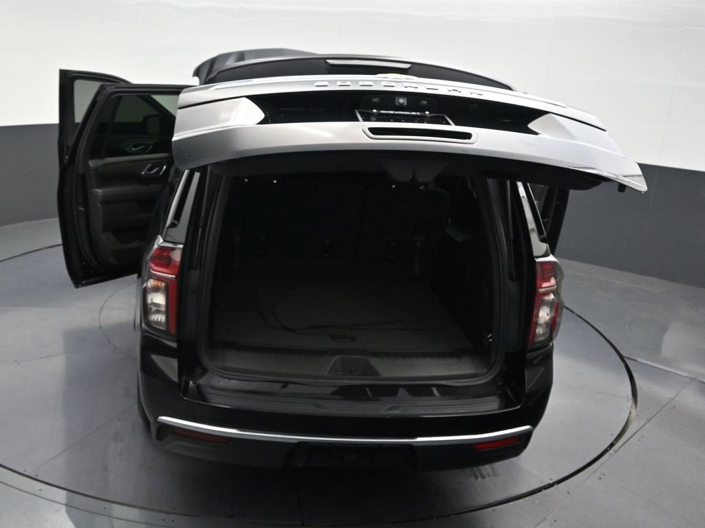 2023 Chevrolet Suburban LS