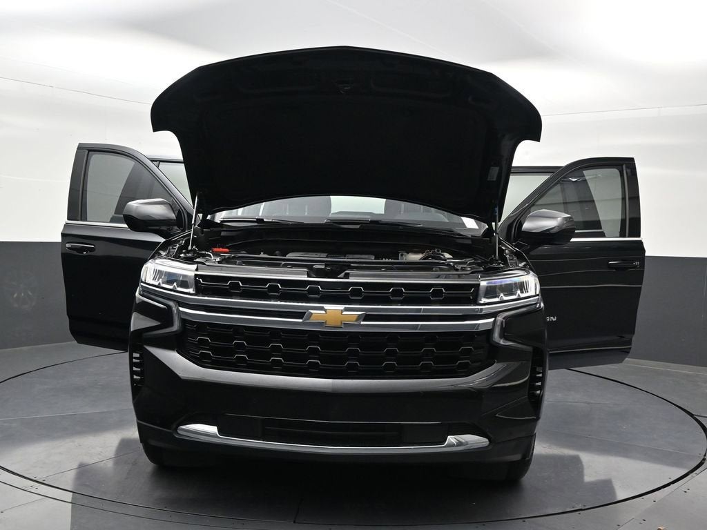 2023 Chevrolet Suburban LS