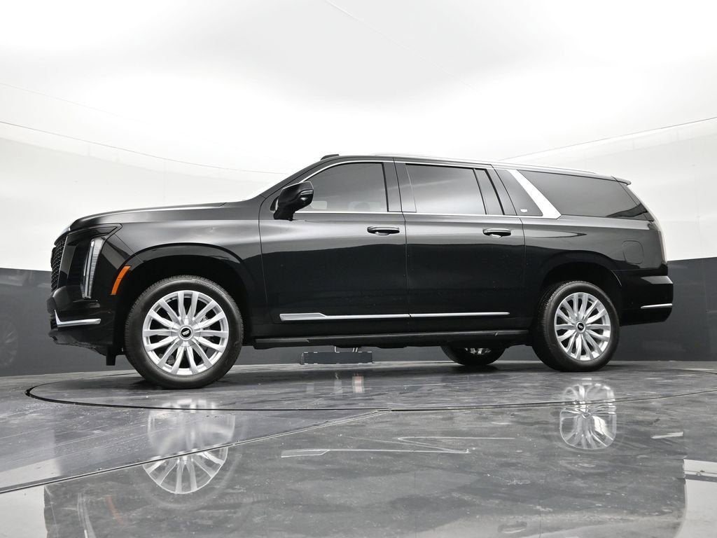 2025 Cadillac Escalade ESV Luxury