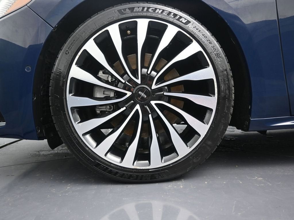 2017 Lincoln Continental Black Label