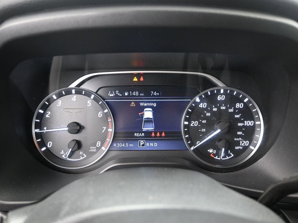 2023 Nissan Titan SV