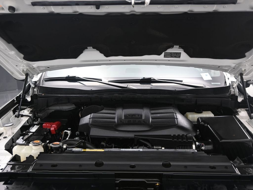 2023 Nissan Titan SV