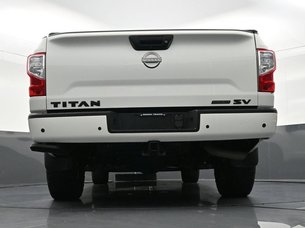 2023 Nissan Titan SV