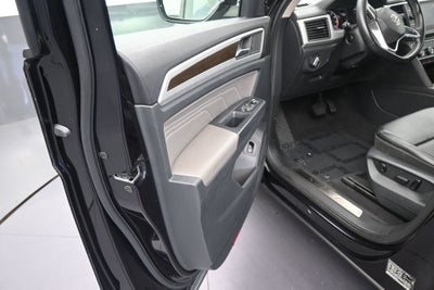 2021 Volkswagen Atlas 3.6L V6 SE w/Technology
