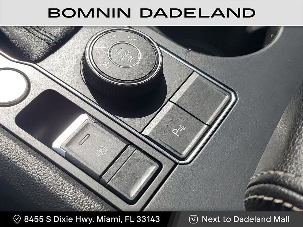 2021 Volkswagen Atlas 3.6L V6 SE w/Technology R-Line