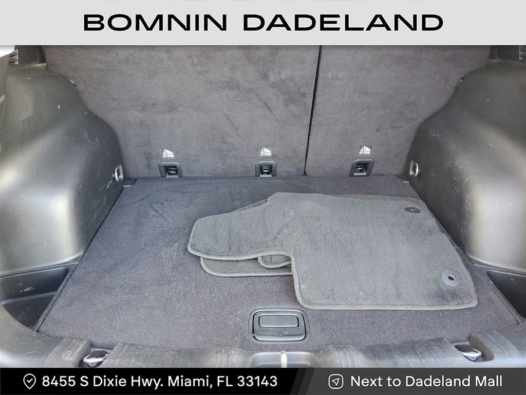 2020 Jeep Compass Latitude w/Sun/Safety Pkg