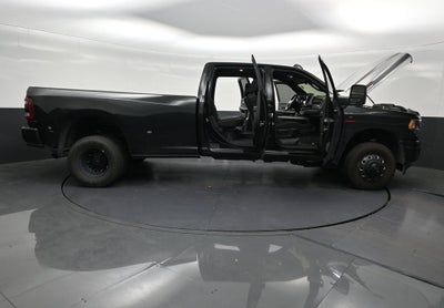 2024 RAM 3500 Big Horn Crew Cab 4x4 8' Box