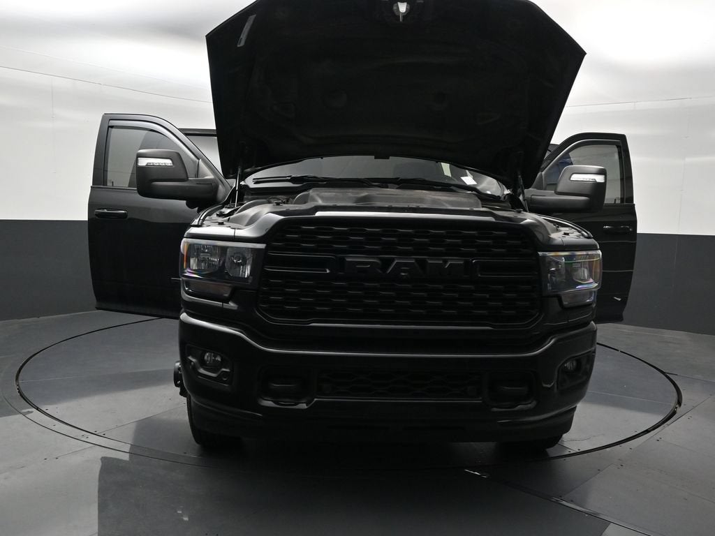 2024 RAM 3500 Big Horn Crew Cab 4x4 8' Box