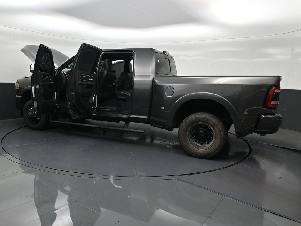 2022 RAM 3500 Laramie