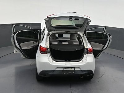 2020 Toyota Yaris LE