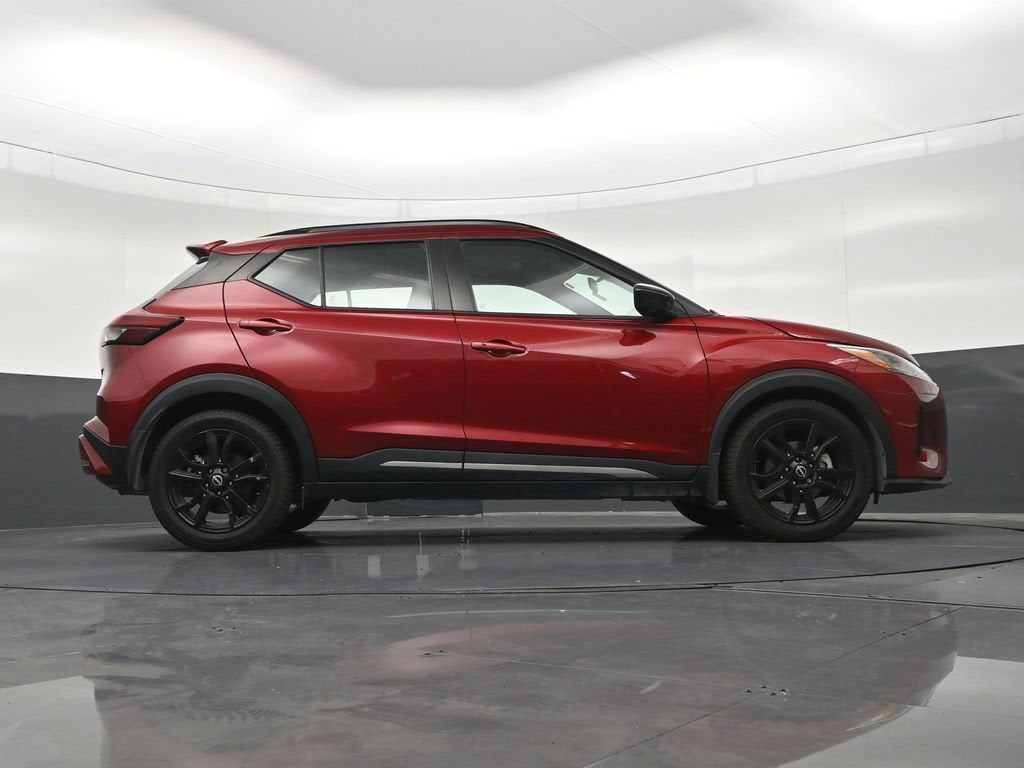 2023 Nissan Kicks SR Xtronic CVT