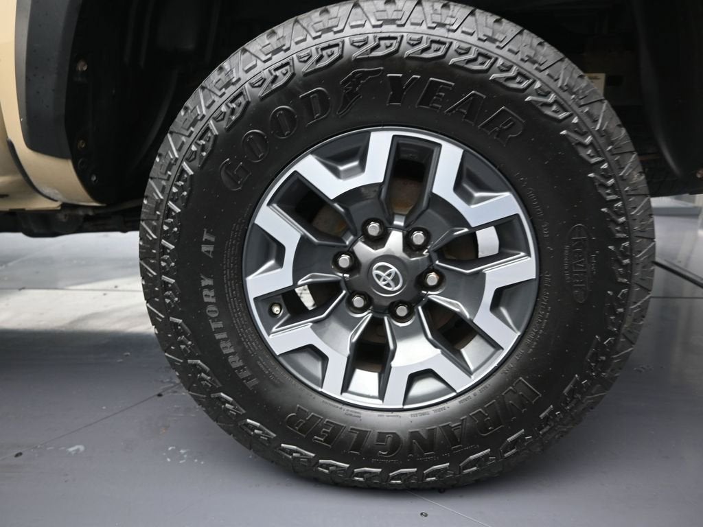 2017 Toyota Tacoma SR5