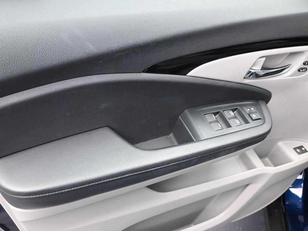 2022 Honda Pilot Touring 7-Passenger